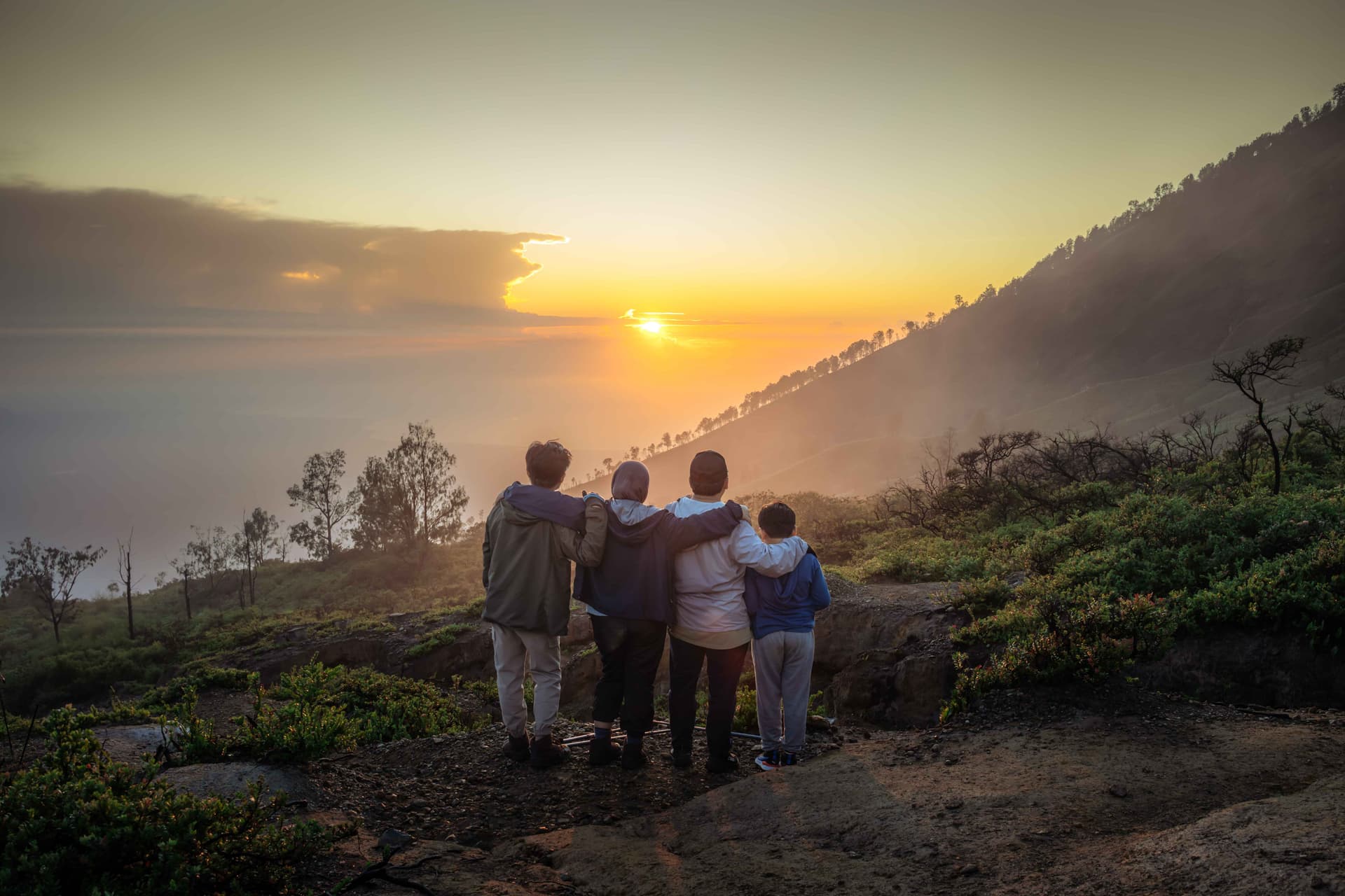 Banyuwangi 1-Day Tour: Ijen Sunrise & Kawah Wurung