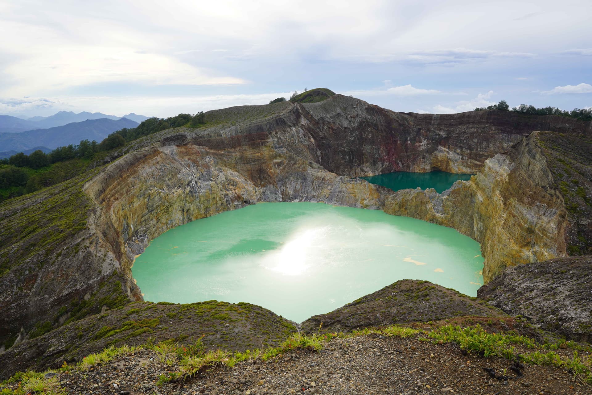 Mystical Kelimutu Sunrise Tour: Explore Flores' Tri-Colored Lakes