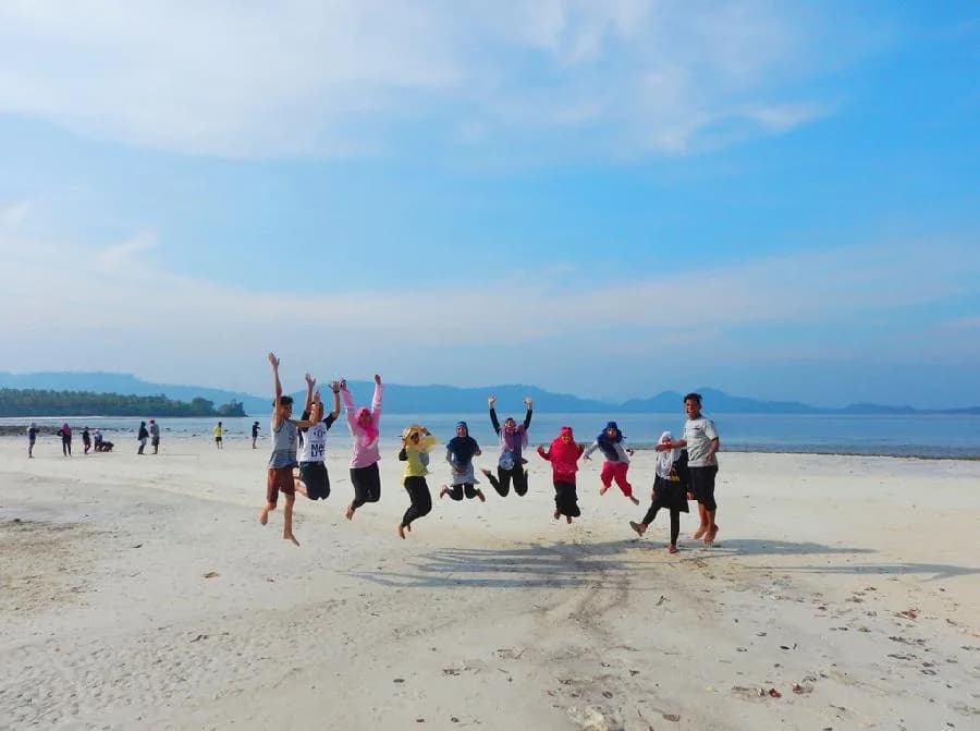 Pulau Pahawang, Lampung: How to Get There, Costs & Snorkeling Guide