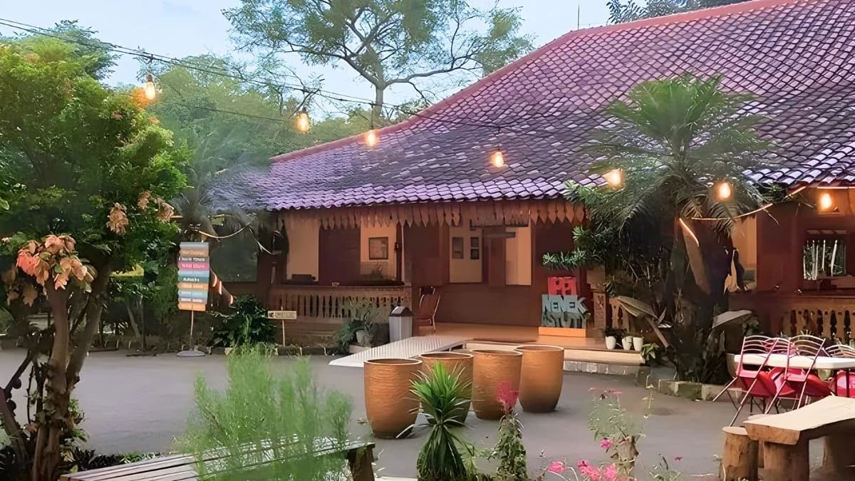 Little Horticulturist: Rumah Kebon Astuty