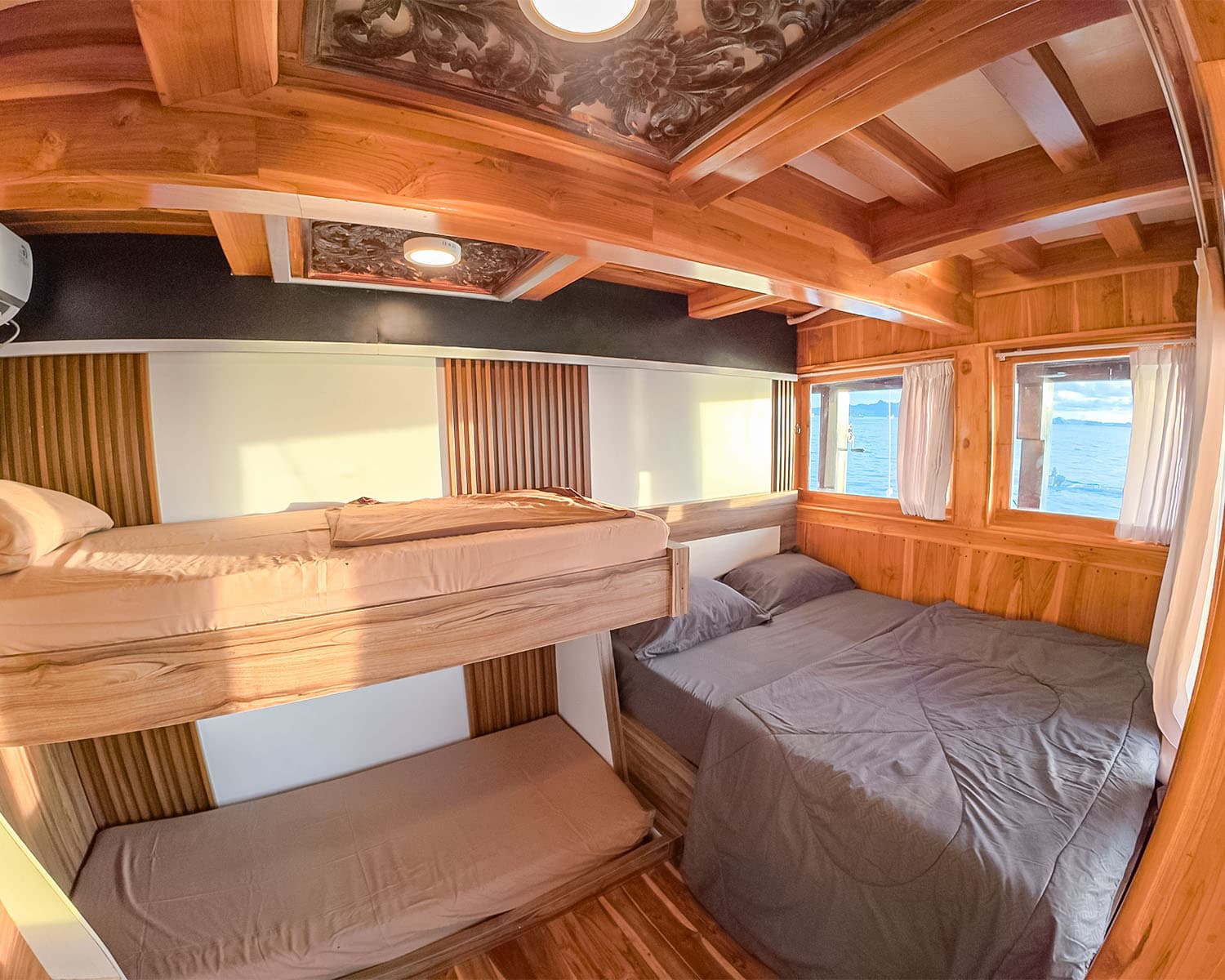 Rinjani Room — photo 1 of 2