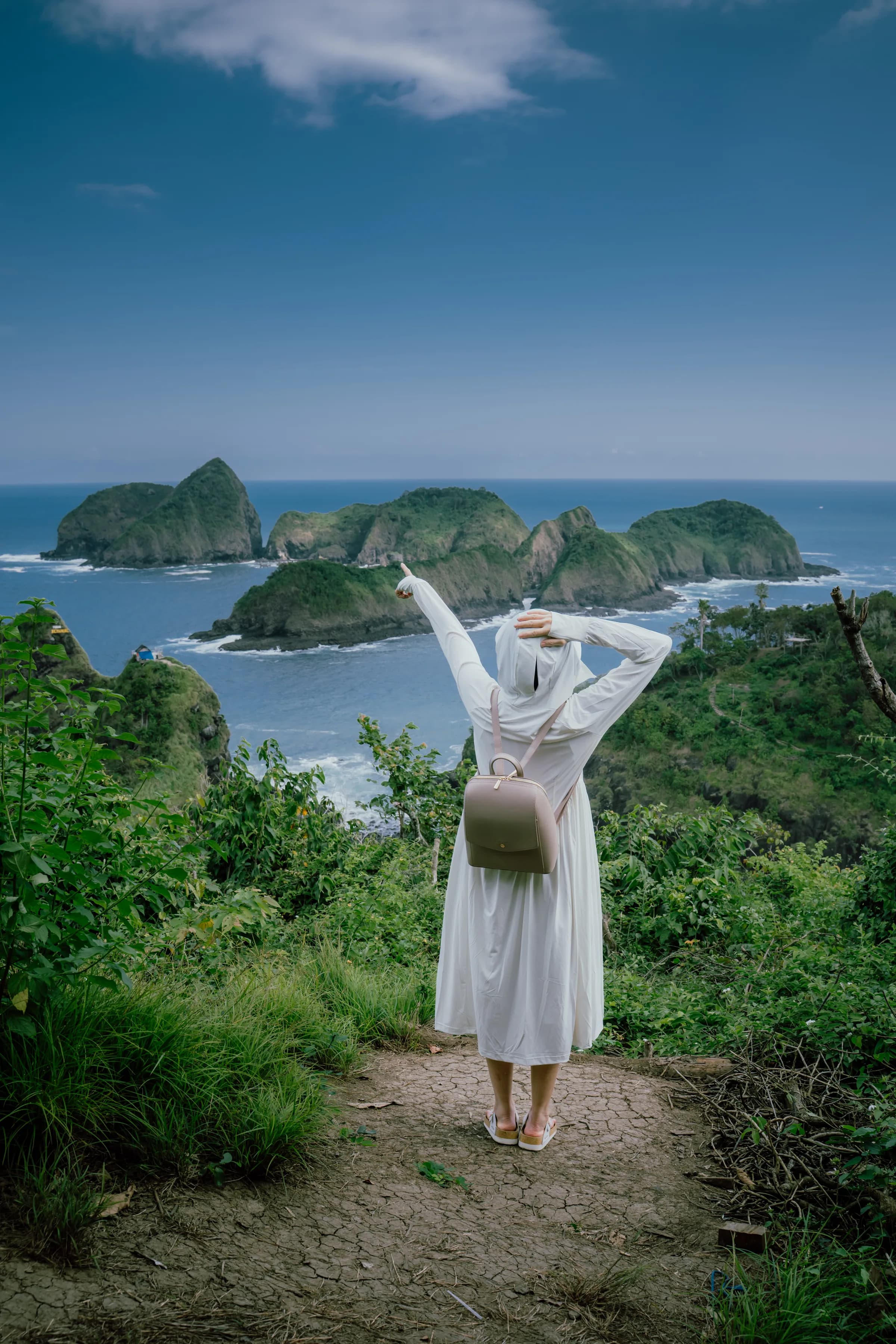 Panorama of Green Island's forested islets and clear sea