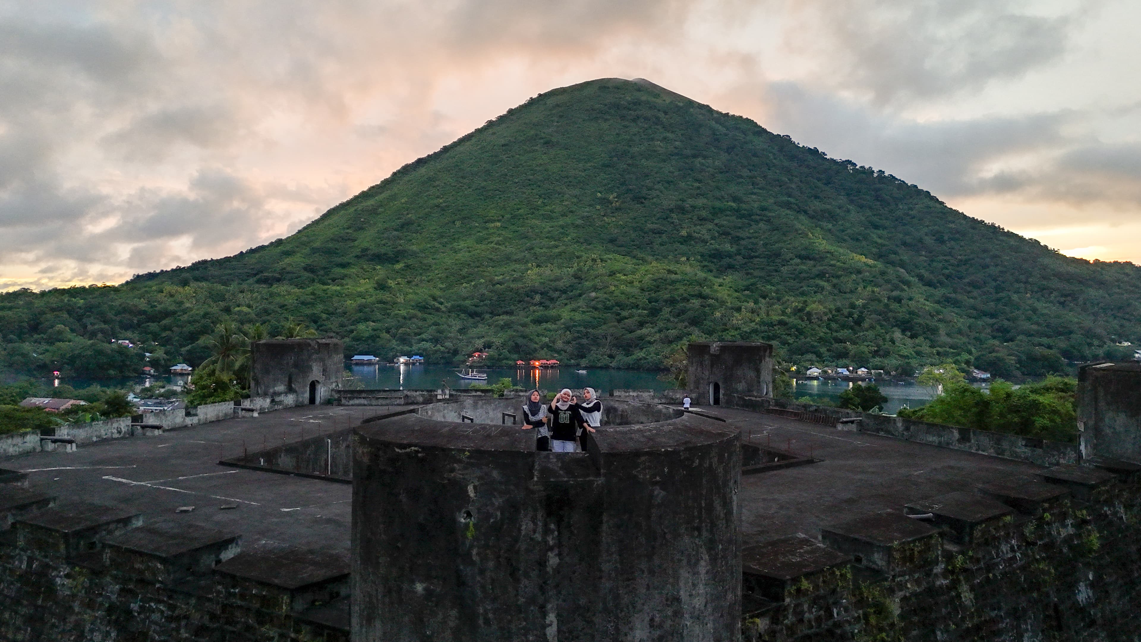 Banda Islands Explore — Trip Nyong — photo 1